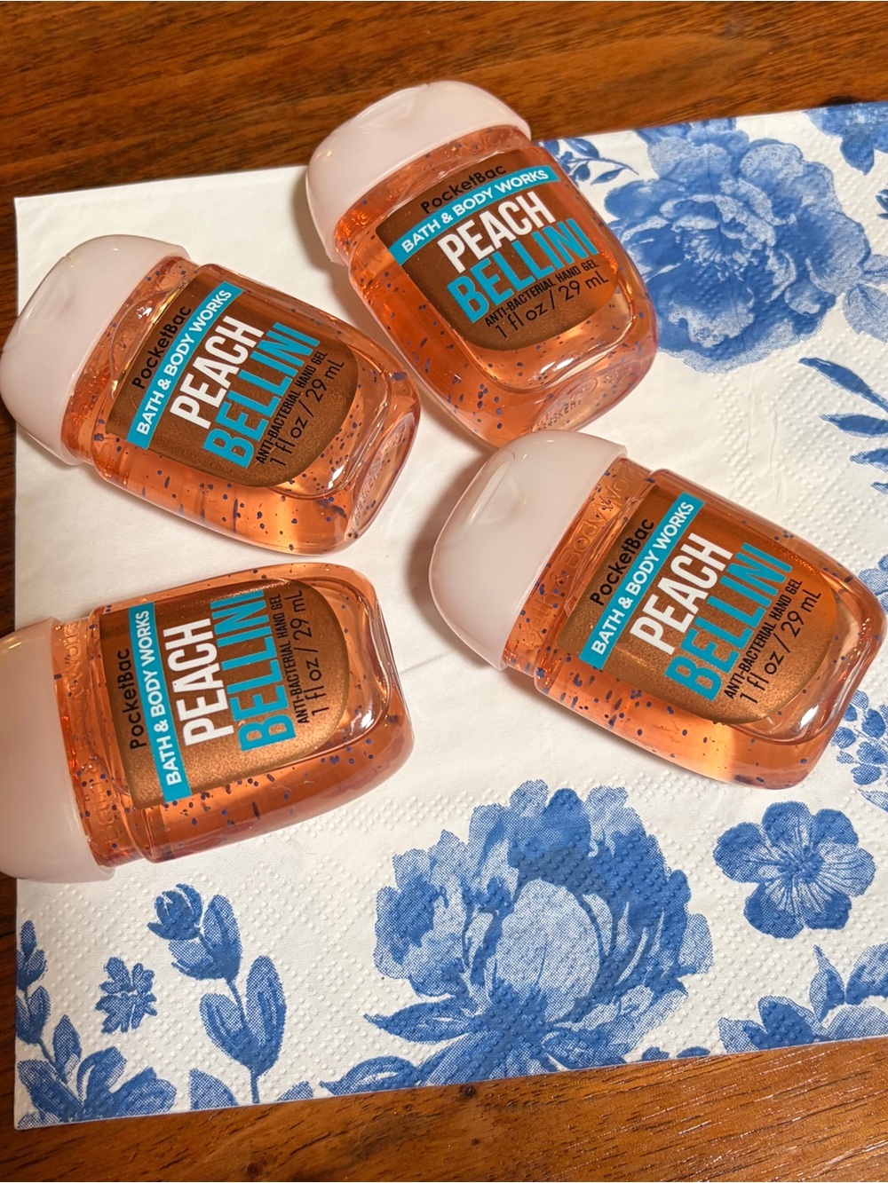 Lot of 4- Bath & Body Works Peach Bellini Hand gel